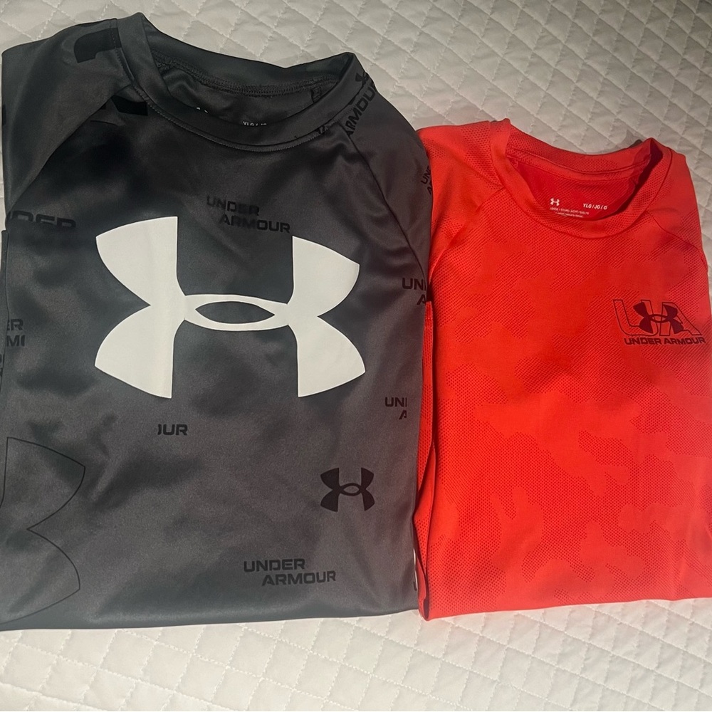 2 Boys size L Under Armour T-Shirts
